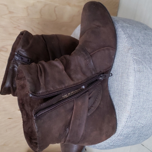 Bare Traps booties - Picture 2 of 9